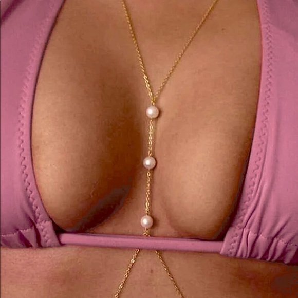n/a Jewelry - Gold Chain Pearl Layered Body Chest Jewelry